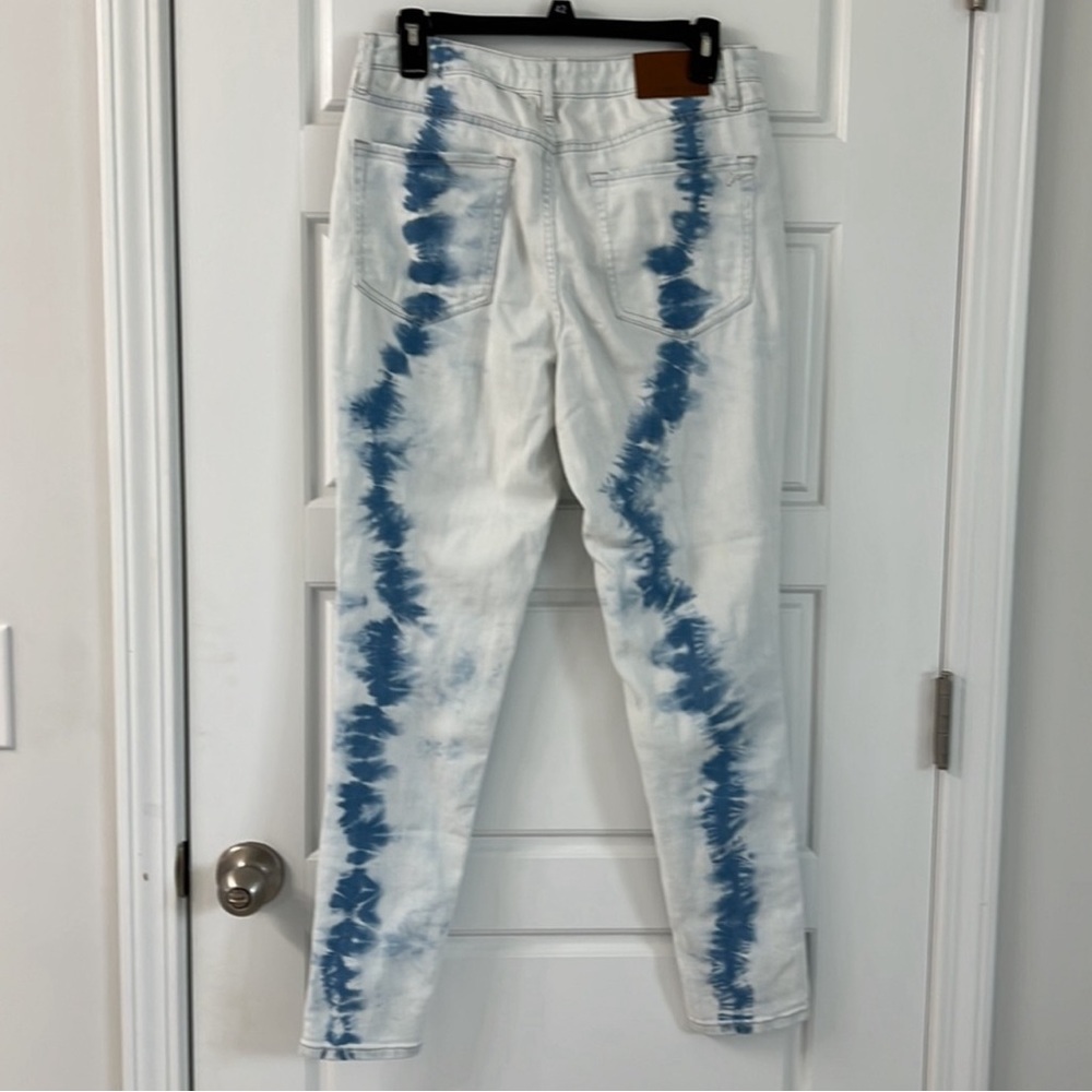 American Rag Jeans - Picture 2 of 2